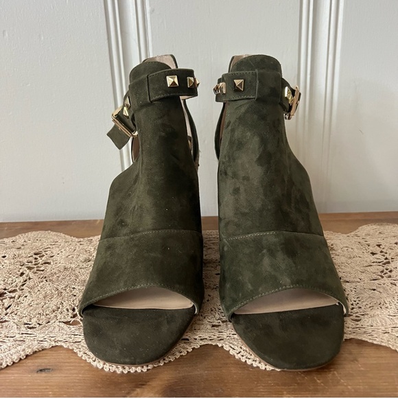 White House Black Market Ryleigh Green Suede Studded Espadrille Wedge size 11 - Picture 3 of 8